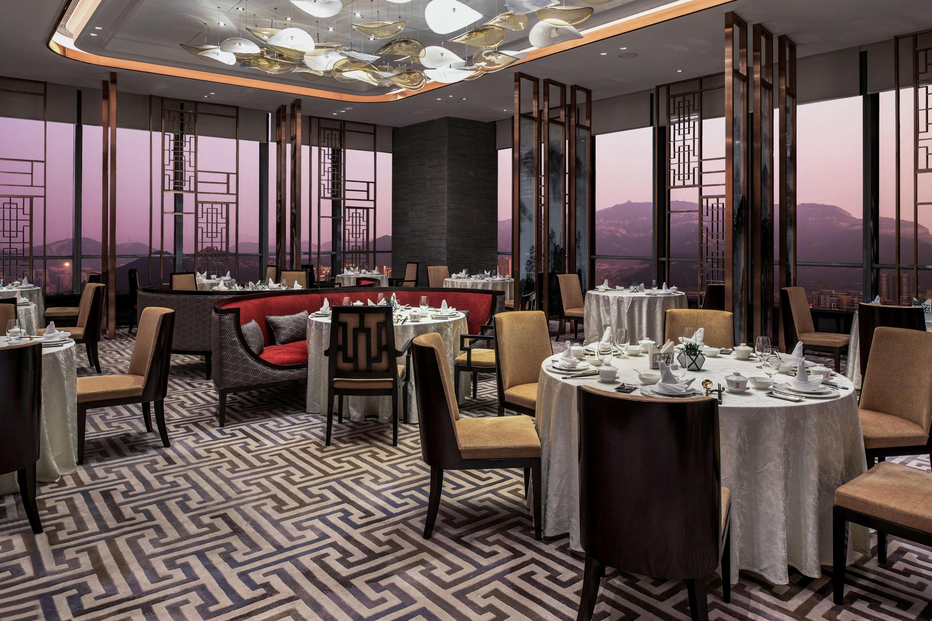 Hilton Jinan South Hotel&Residences Bagian luar foto