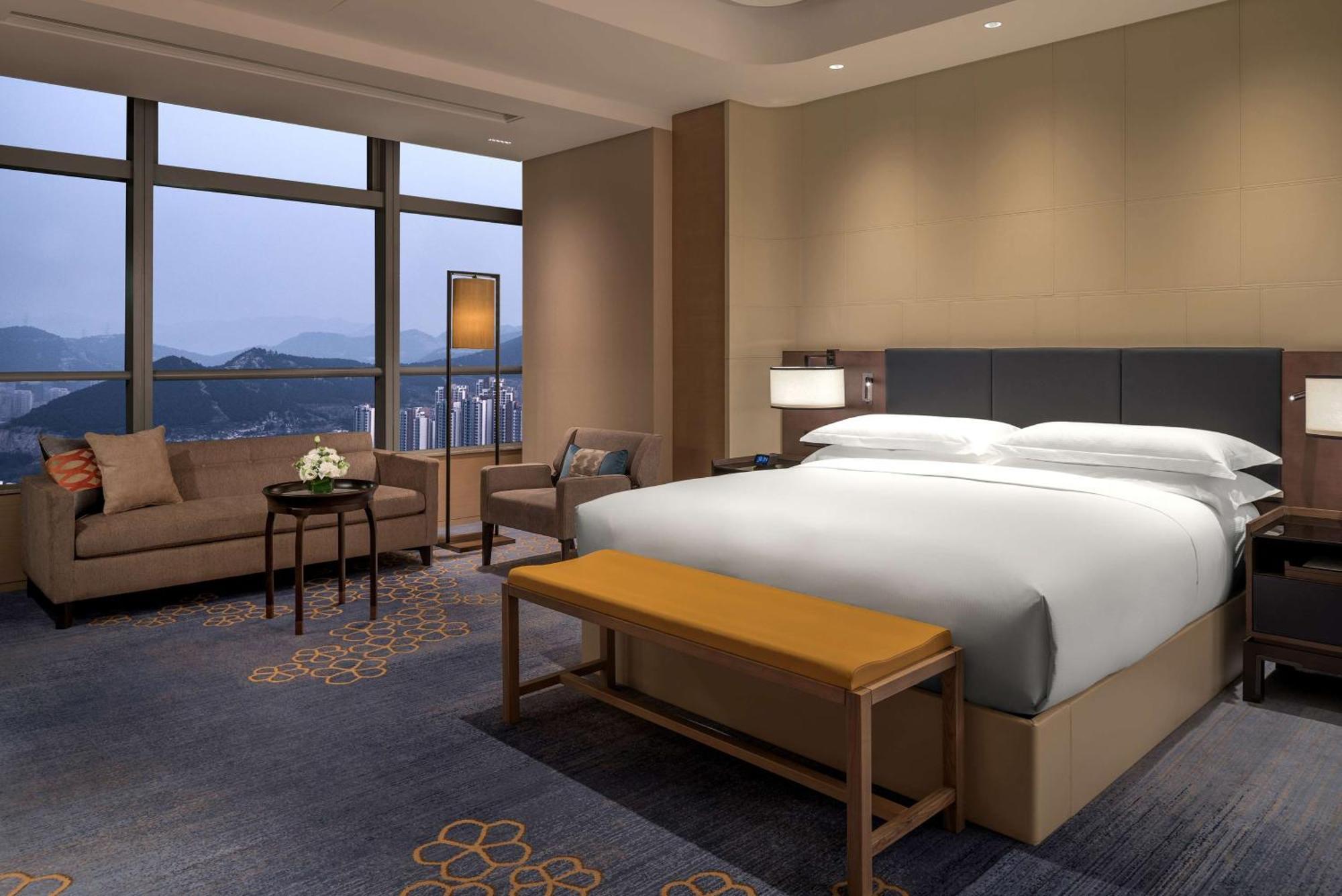 Hilton Jinan South Hotel&Residences Bagian luar foto