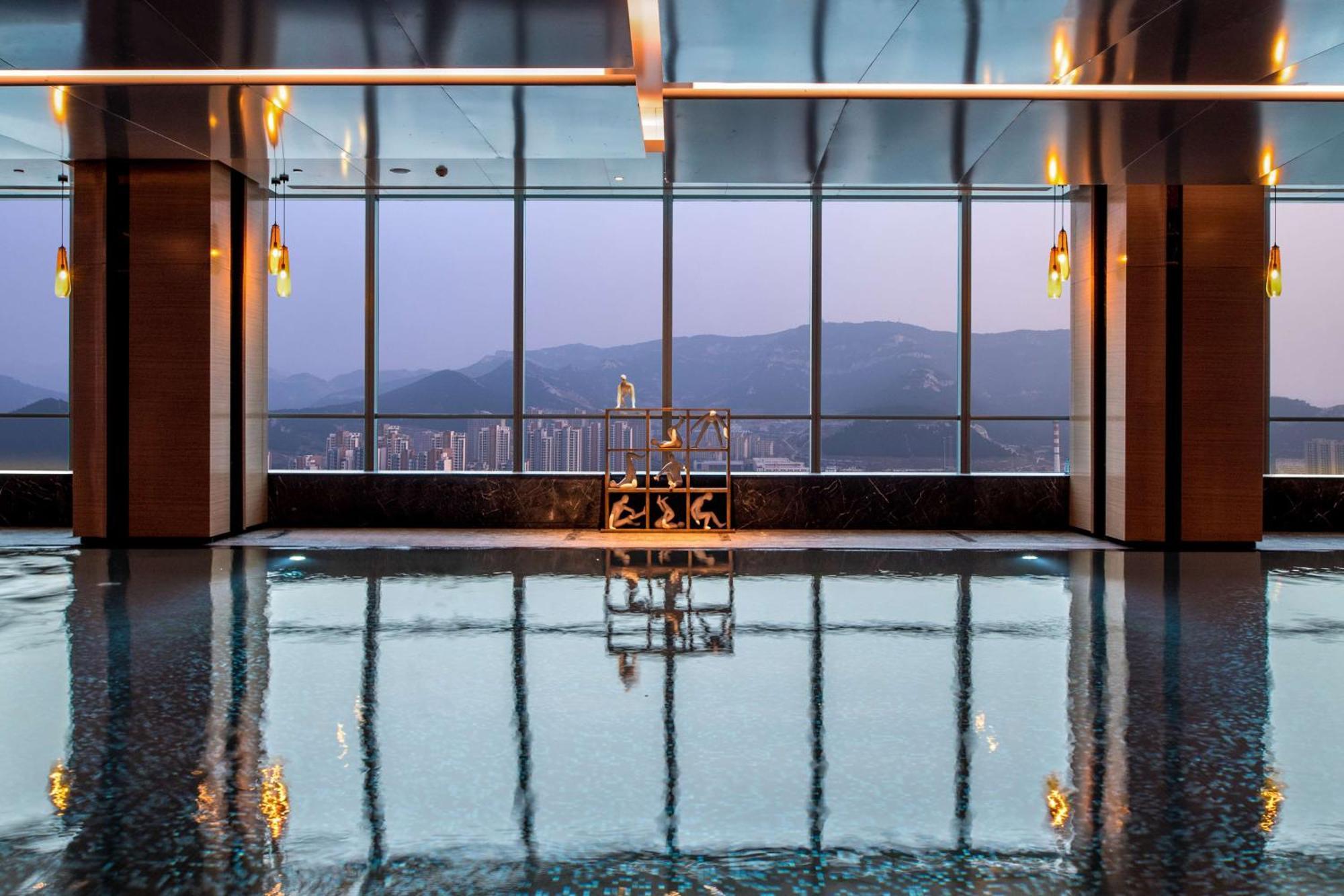 Hilton Jinan South Hotel&Residences Bagian luar foto
